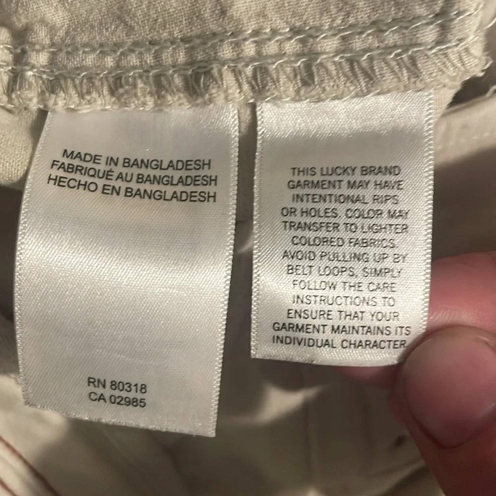 LUCKY BRAND size 40 light tan cargo shorts - Picture 9 of 11